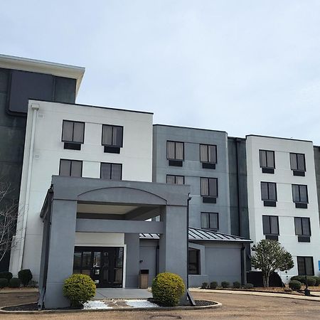 Travelodge By Wyndham Flowood Exteriör bild