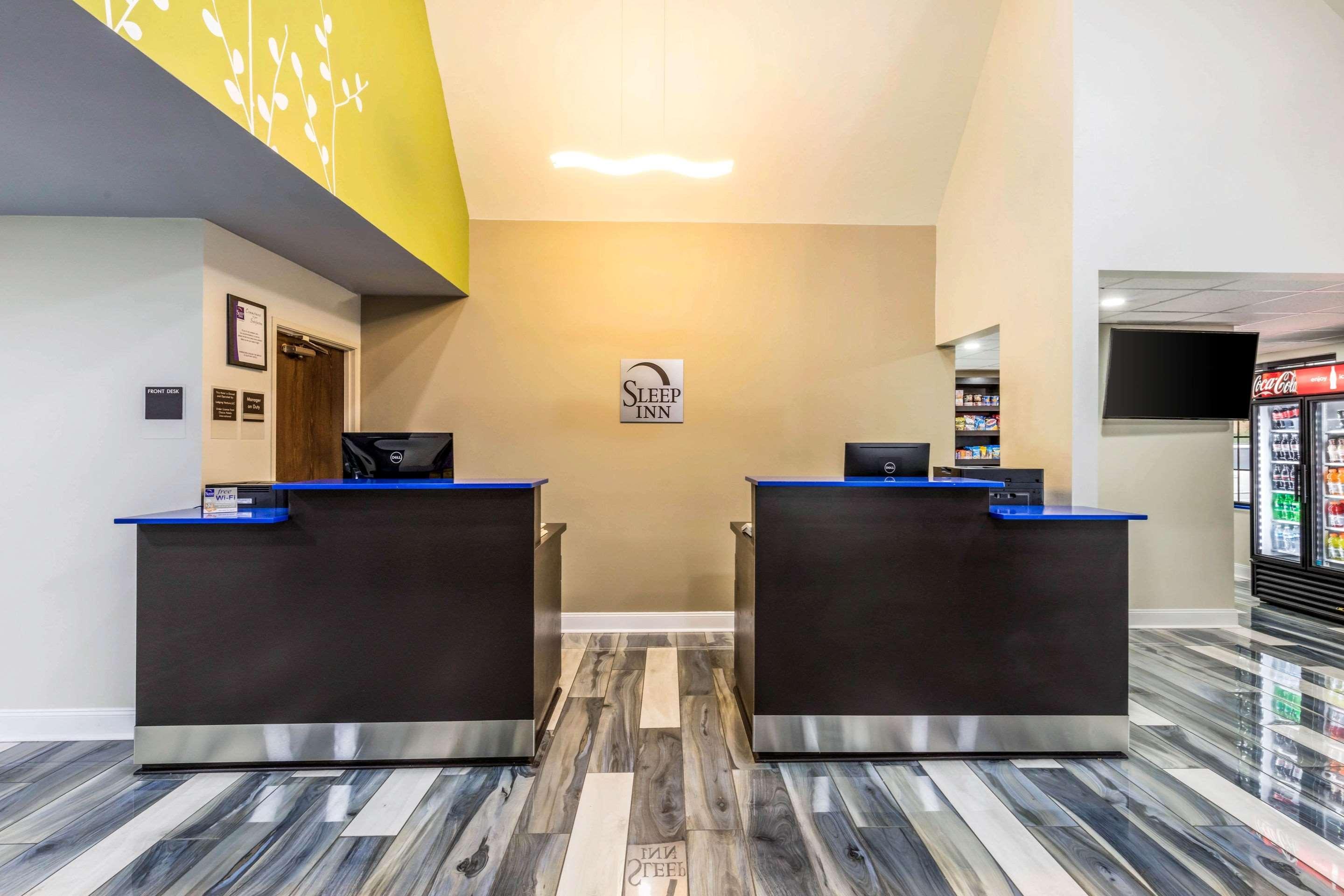 Travelodge By Wyndham Flowood Exteriör bild
