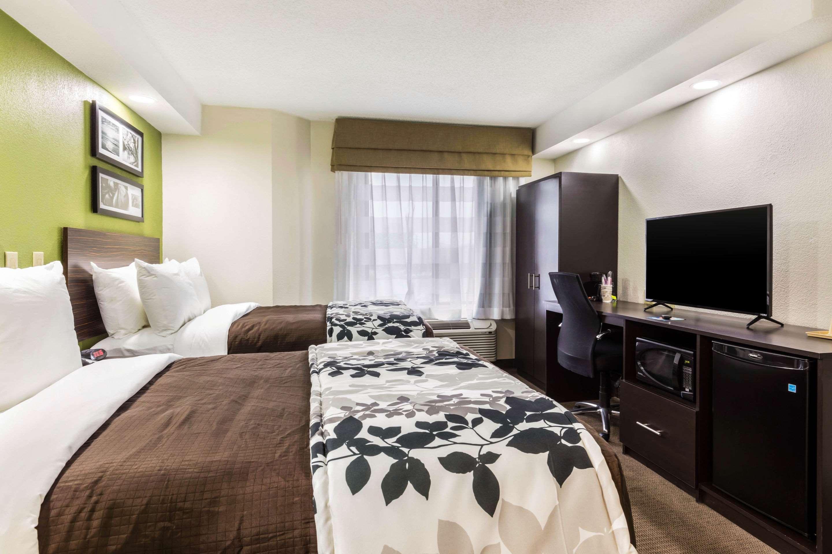Travelodge By Wyndham Flowood Exteriör bild